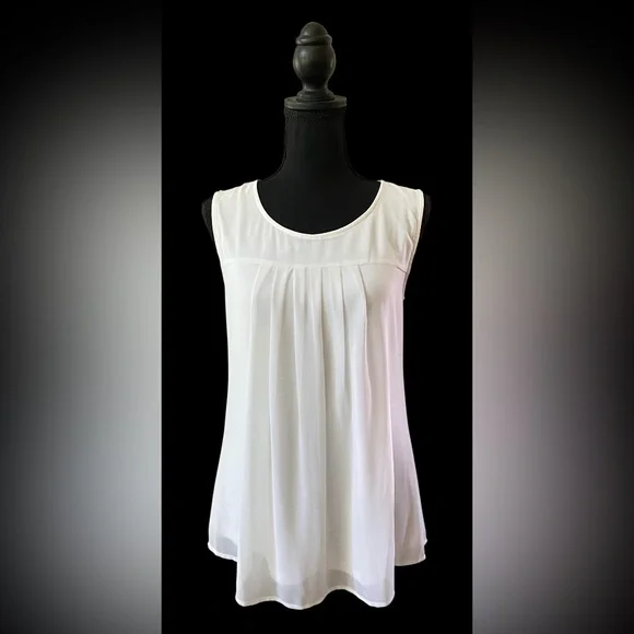 Timeson: White Sleeveless Pleated Blouse - Picture 3 of 16